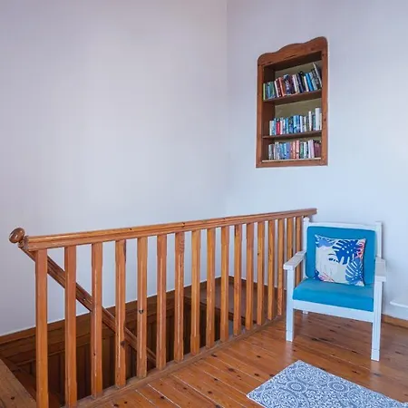 Niki Apartment